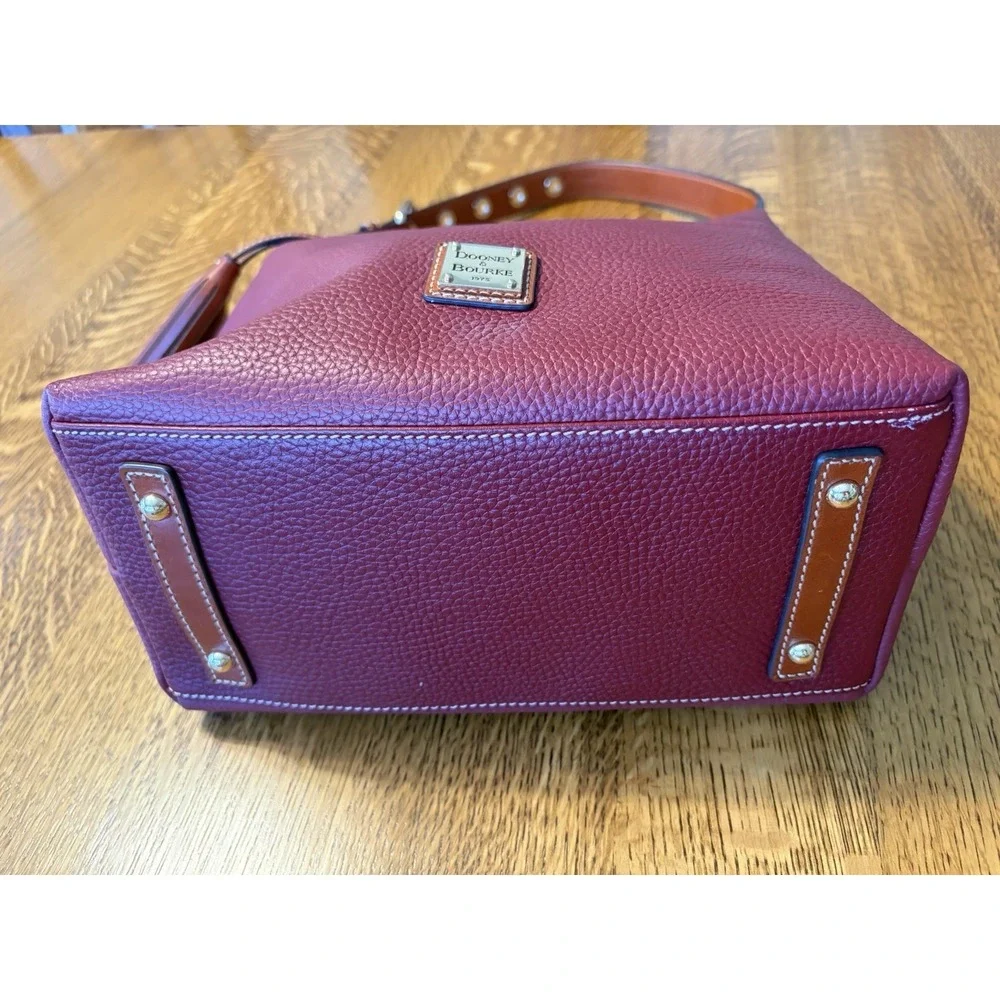 Dooney & Bourke Pebble Grain Paige Sac Shoulder Bag Wine Bordeaux‎ NWOT